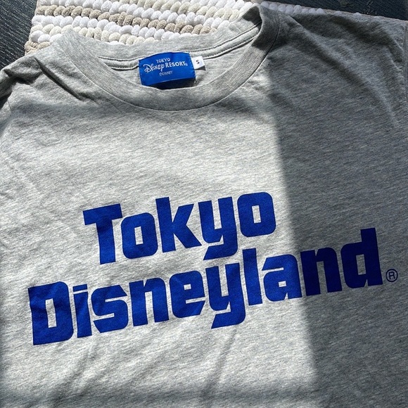 VINTAGE RARE DISNEY RESORTS Spell-out Tokyo Disneyland T Shirt Adult Small - Picture 5 of 14